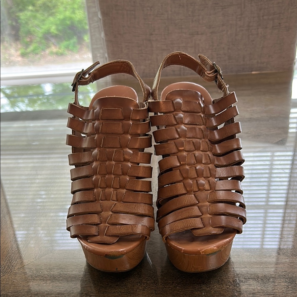 Mossimo Supply Co Brown Platform Sandals with Woven Design